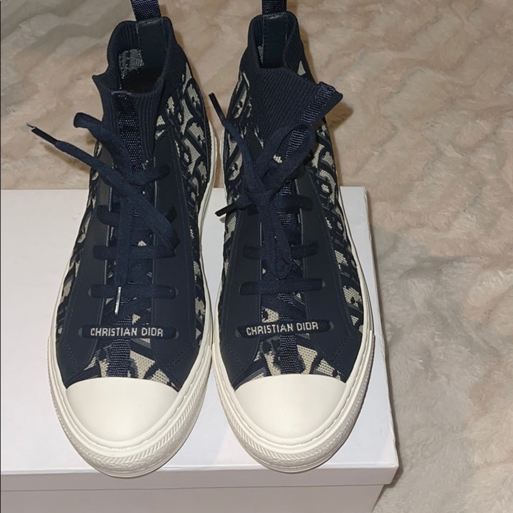 Dior  Walk N Dior Sneaker